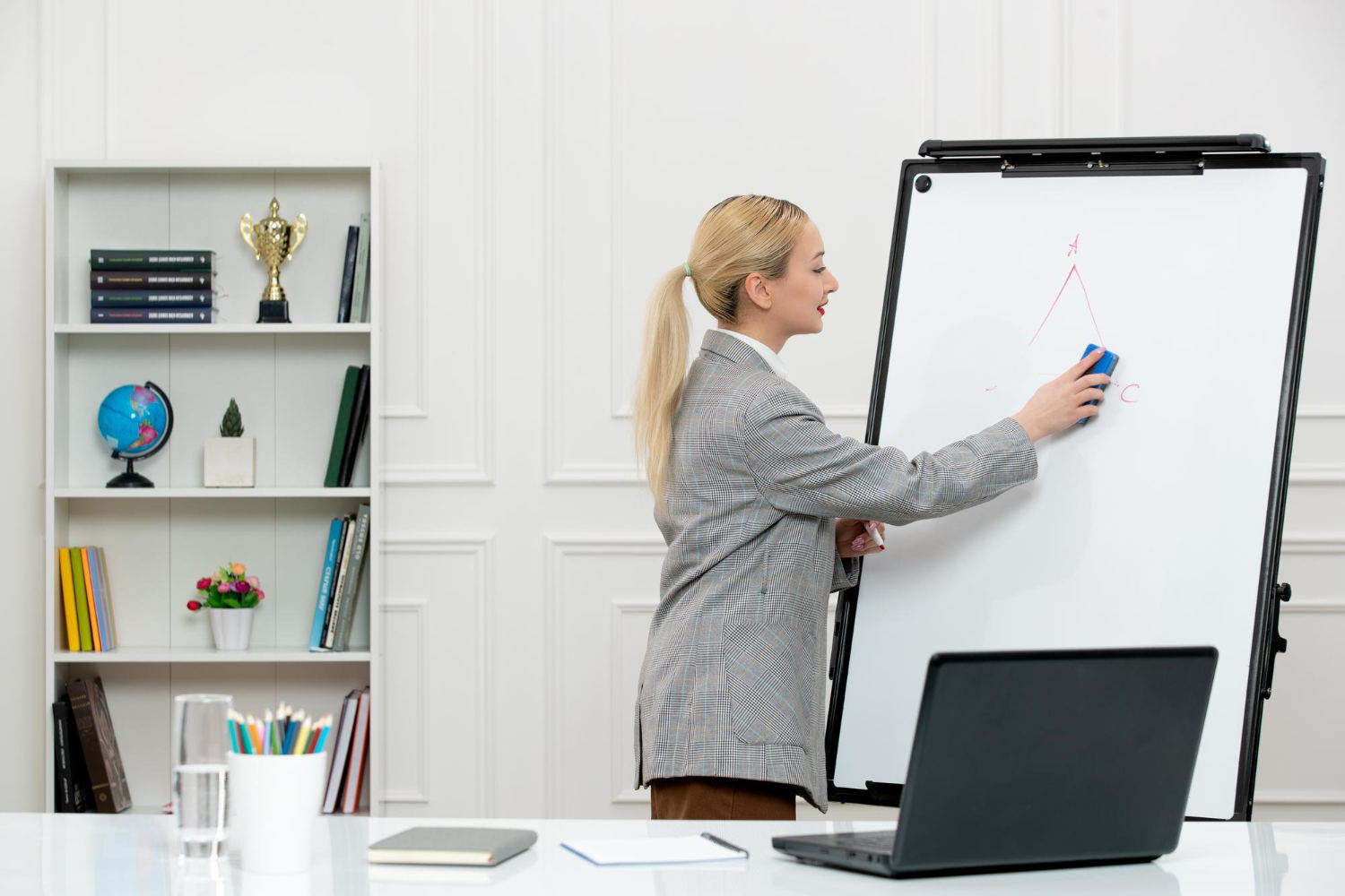 Decoding the Duel Wet Erase vs. Dry Erase Markers Unveiled